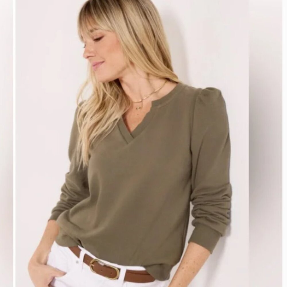 Evereve Marley Split Neck Puff Sleeve Sweatshirt top Green size Med
